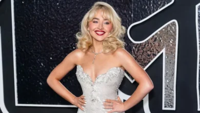 sabrina carpenter height and weight